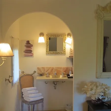 Maison Sadina Bed & Breakfast *