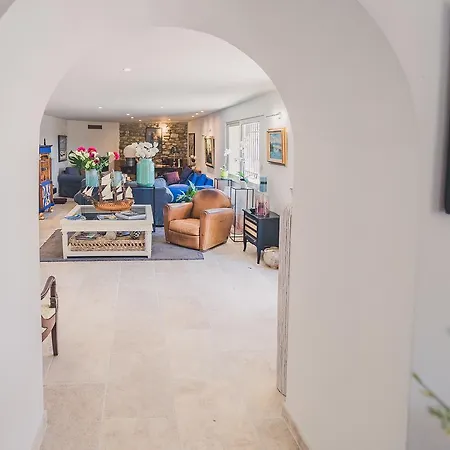 Maison Sadina * Seguret